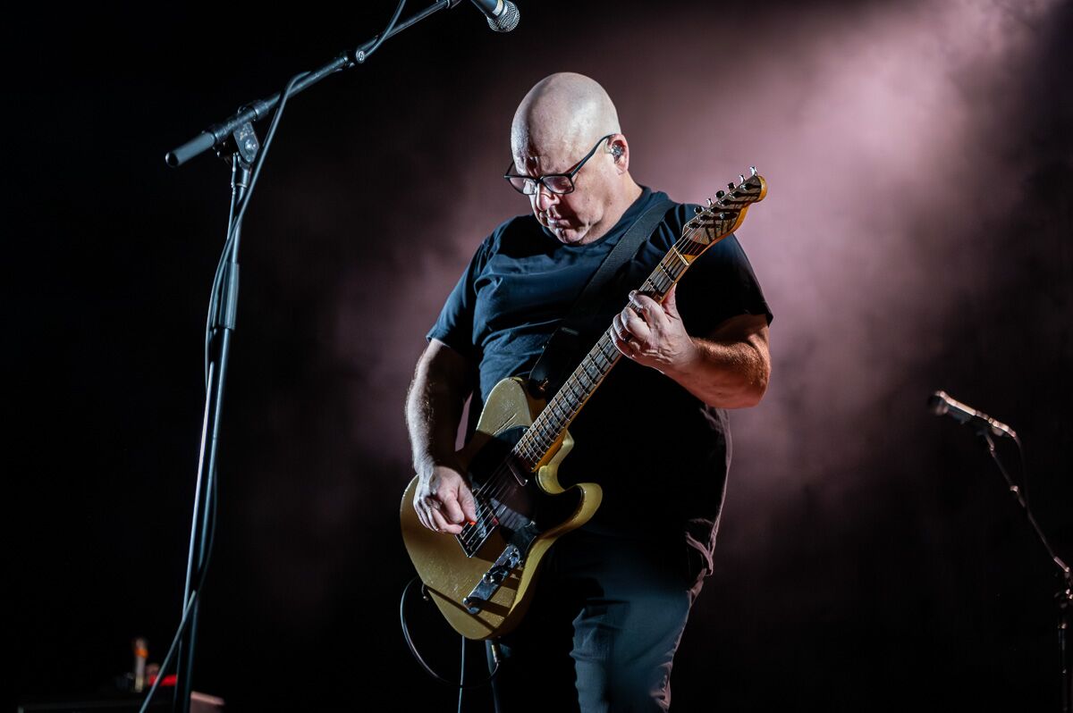 Pixies-FMH-17112025-Bec-