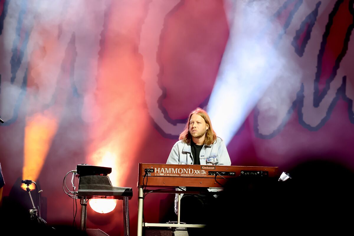 LIVE GALLERY: Red Hot Summer Tour – Men at Work & Australian Crawl